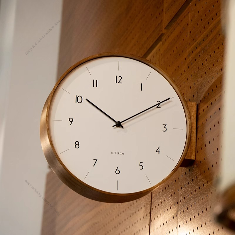 Japanese Luxury Lifestyle - Doppelseitige Wanduhr aus massivem Holz im